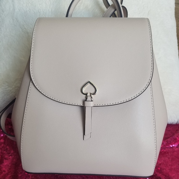 NWT kate spade medium leather backpack - Picture 2 of 13